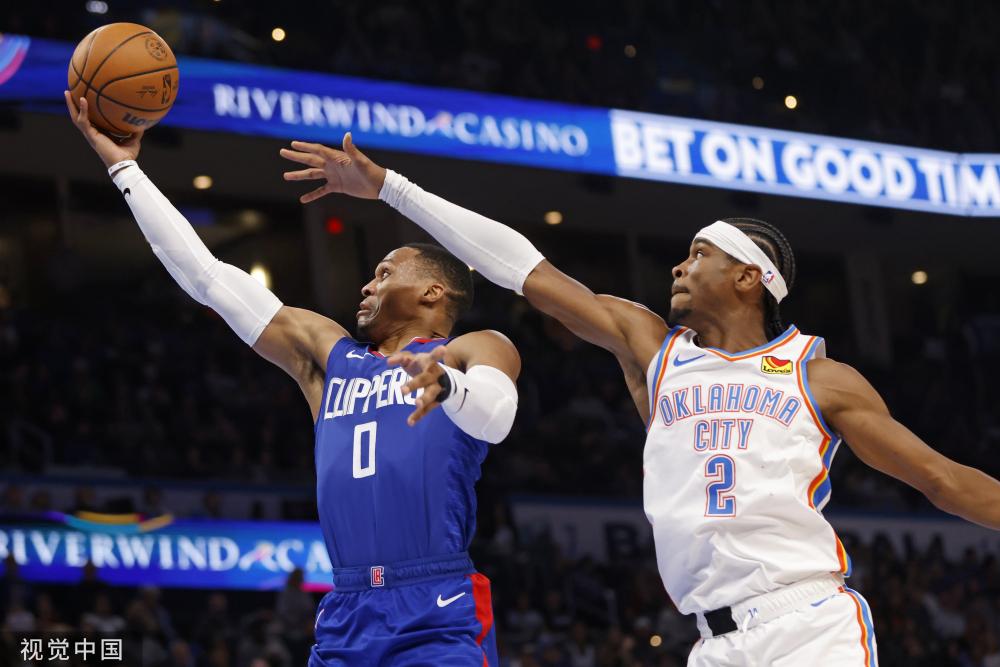 斯特林也在 斯特林也在