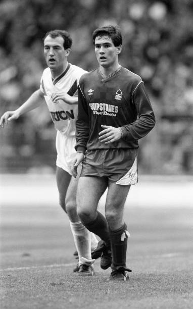 發出強烈的 發出強烈的