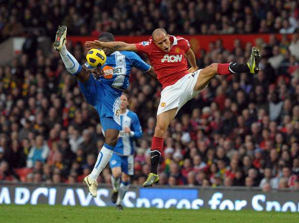 近日宣布離 近日宣布離